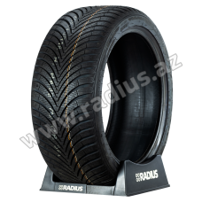 Solus HA32 245/40 R18